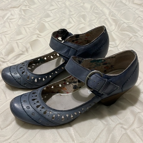 MJUS Shoes - Cobalt Blue Mary Janes
